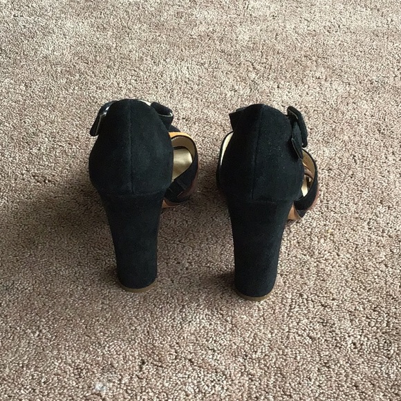 Suede stack heeled sandals - Picture 2 of 3